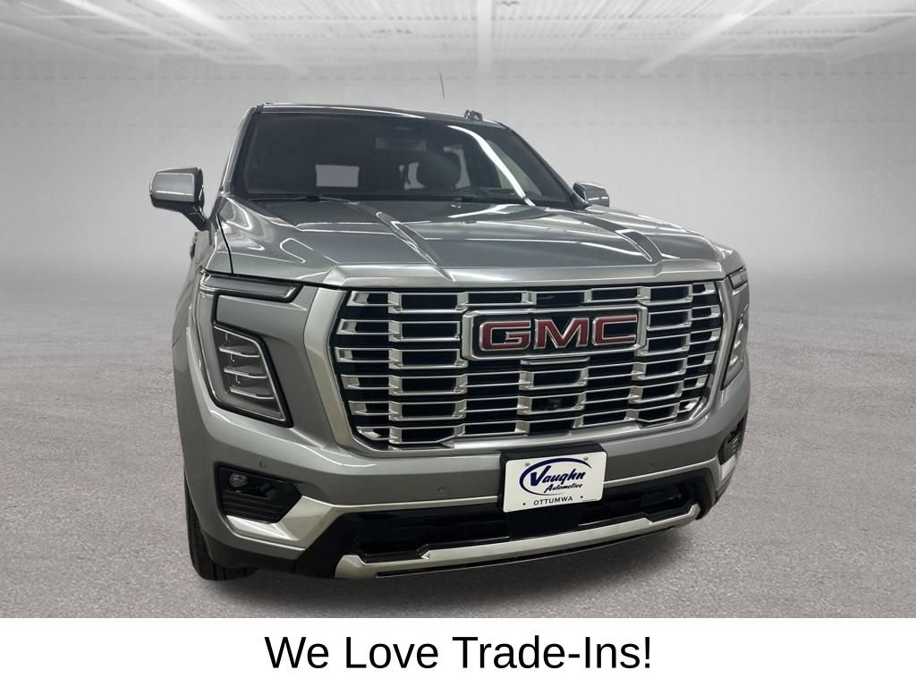Used 2025 GMC Yukon XL Denali AWD/4WD image 3