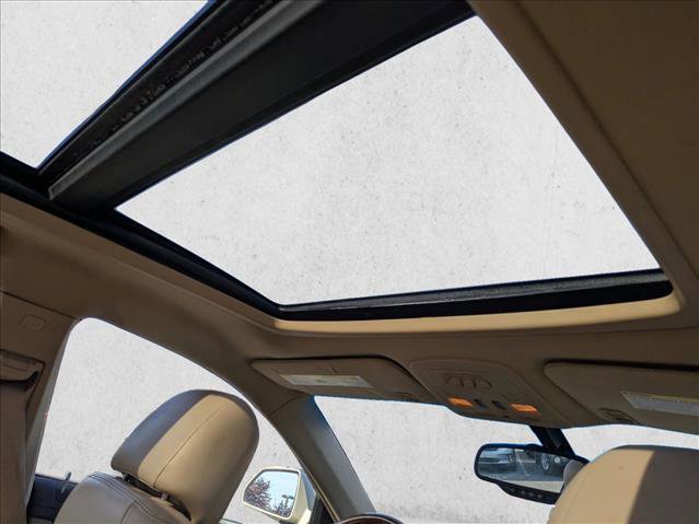 Used 2010 Cadillac CTS Luxury image 17