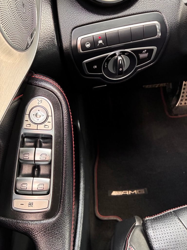 Used 2019 Mercedes-Benz GLC 43 AMG 4MATIC image 31