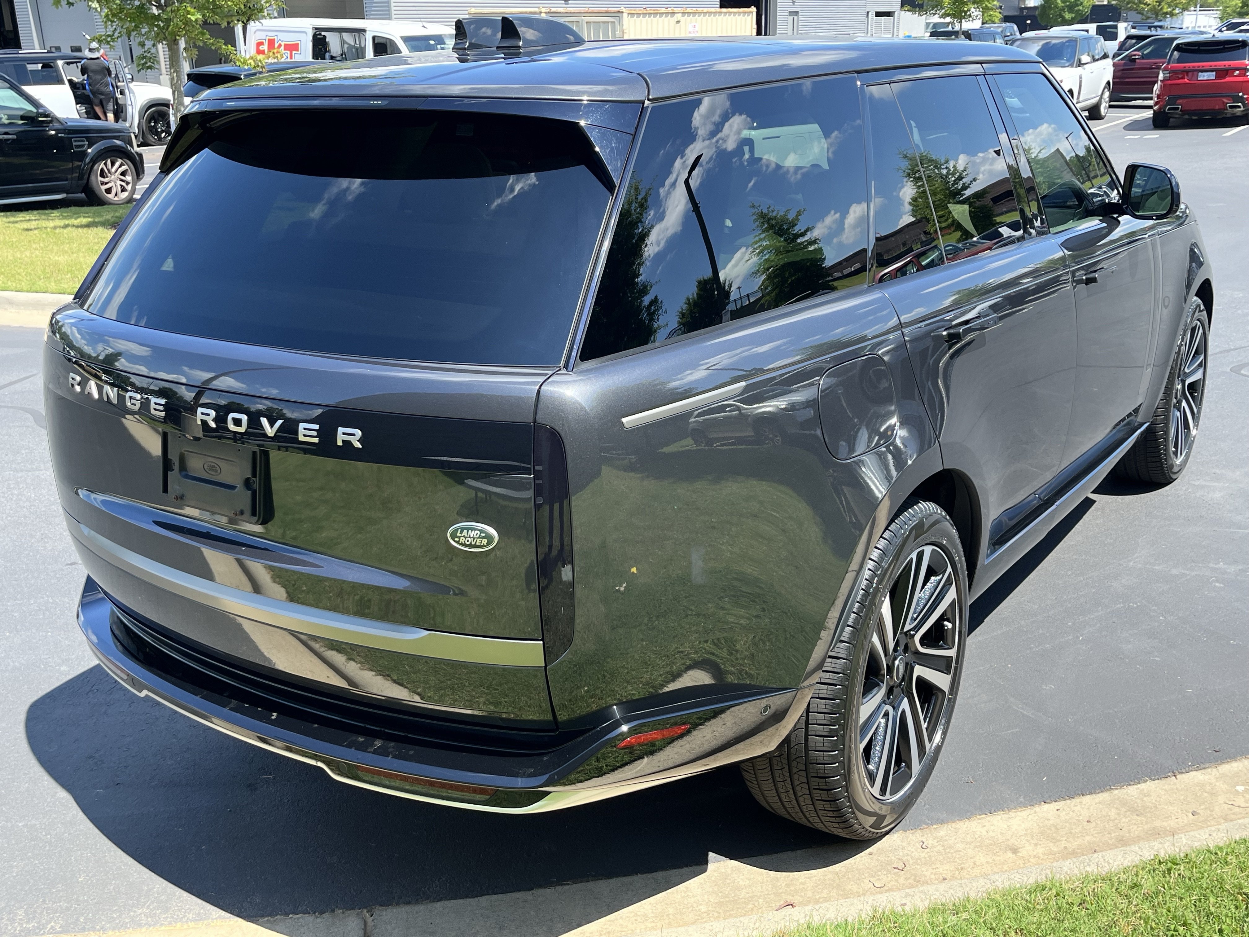 Used 2023 Land Rover Range Rover SE AWD/4WD image 7