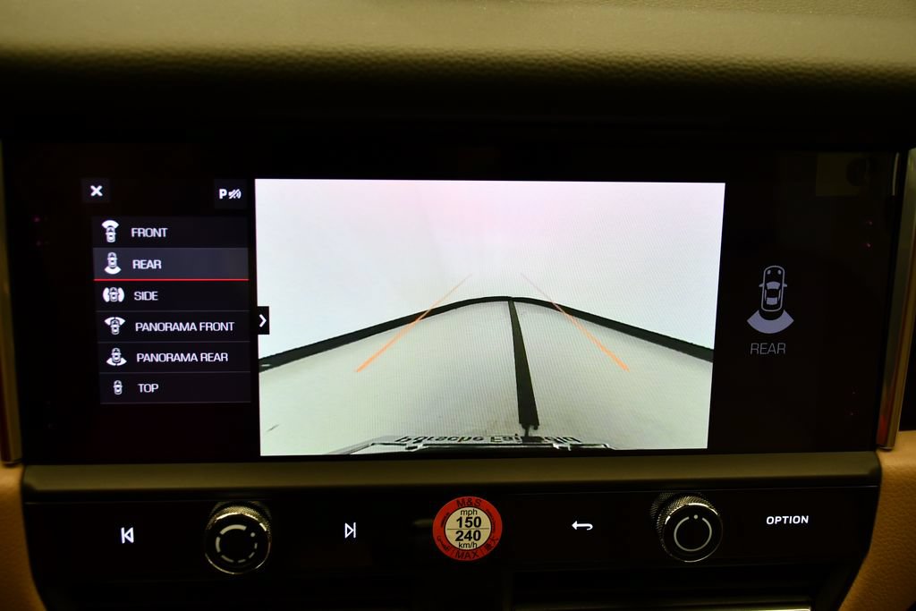Certified 2026 Porsche Macan Turbo AWD/4WD image 30