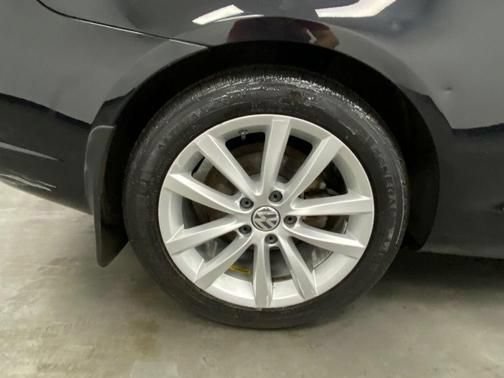 Used 2016 Volkswagen Eos Komfort FWD image 20