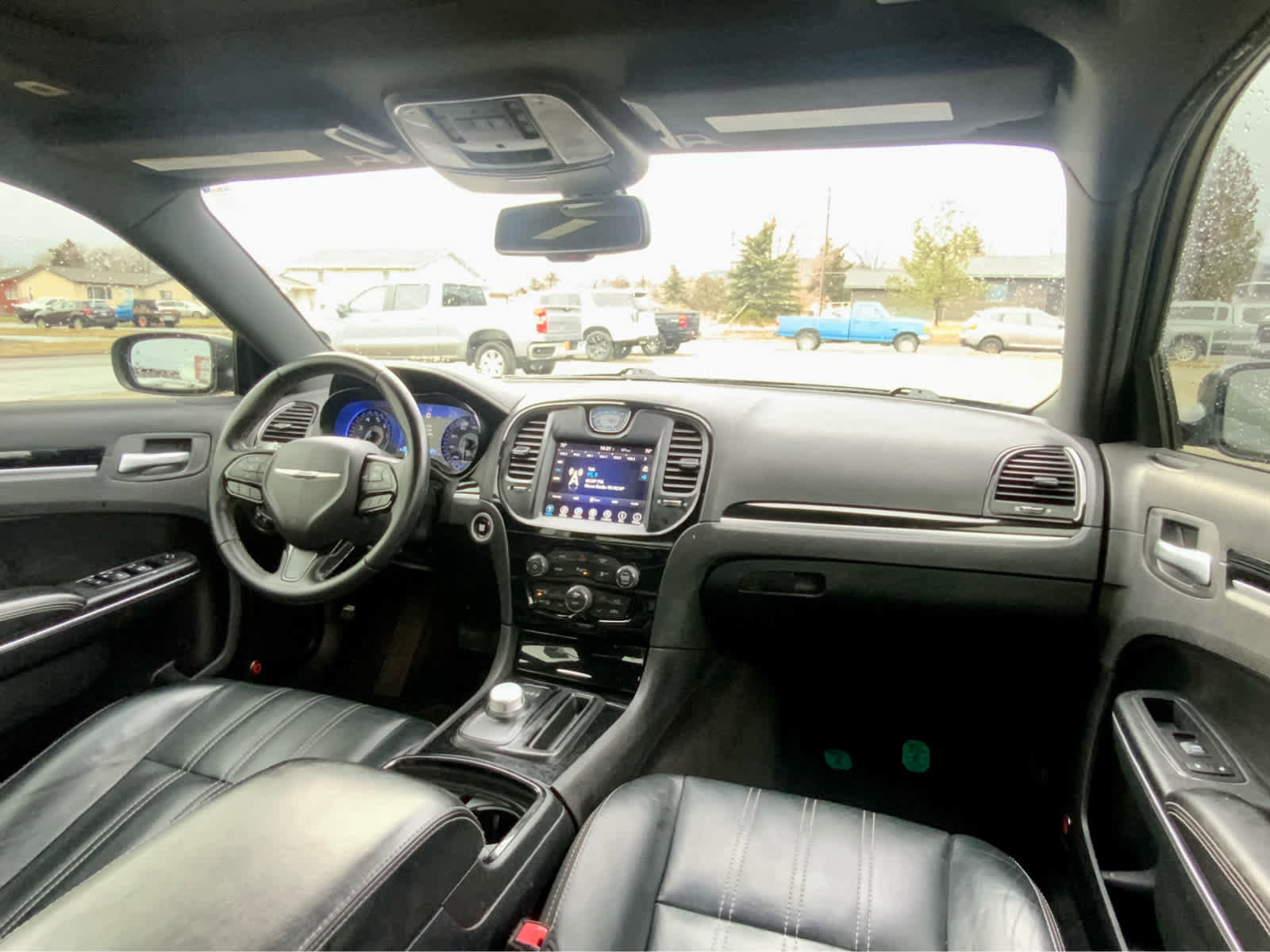 Used 2017 Chrysler 300 S w/ 300S Premium Group image 32