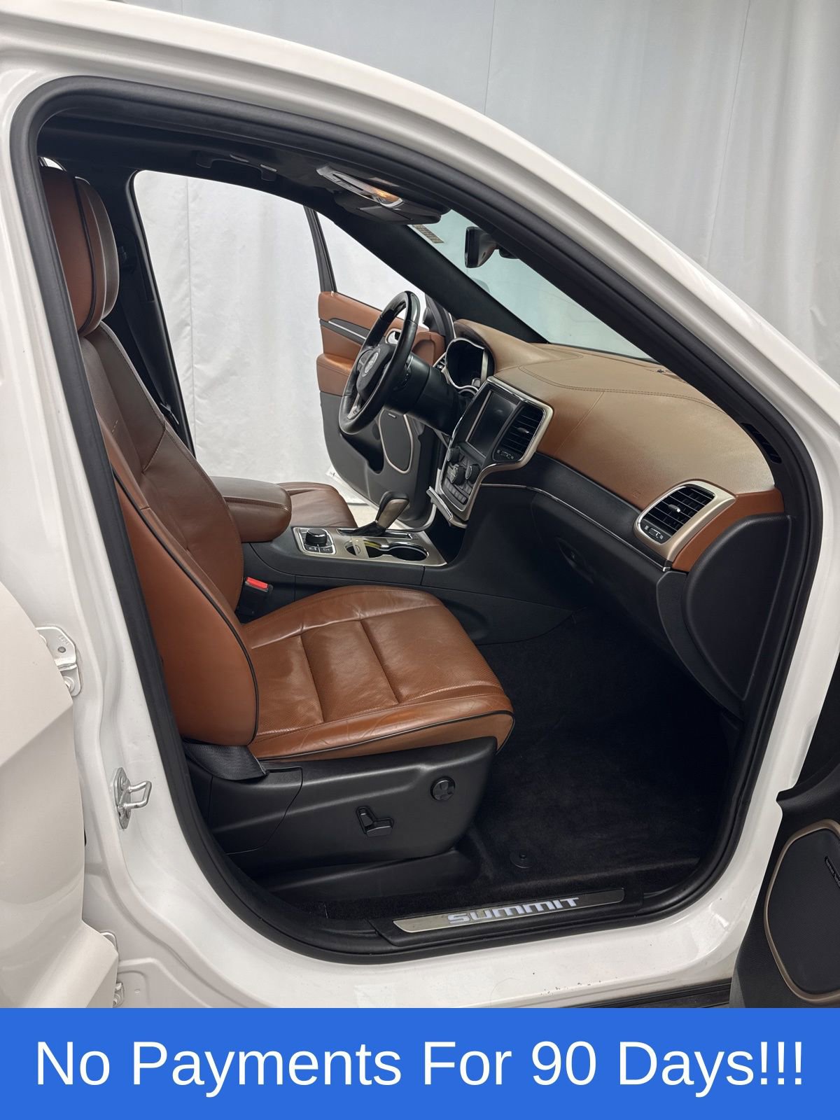 Used 2017 Jeep Grand Cherokee Summit AWD/4WD image 32