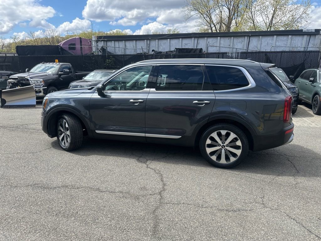 Used 2021 Kia Telluride S image 3