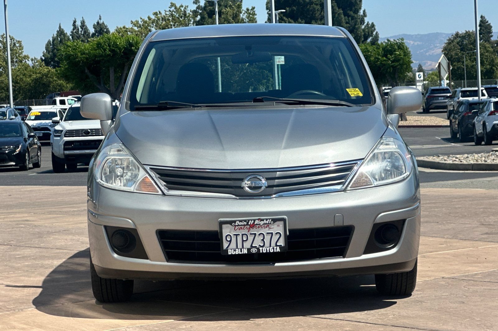 Used 2012 Nissan Versa 1.8 S FWD image 10