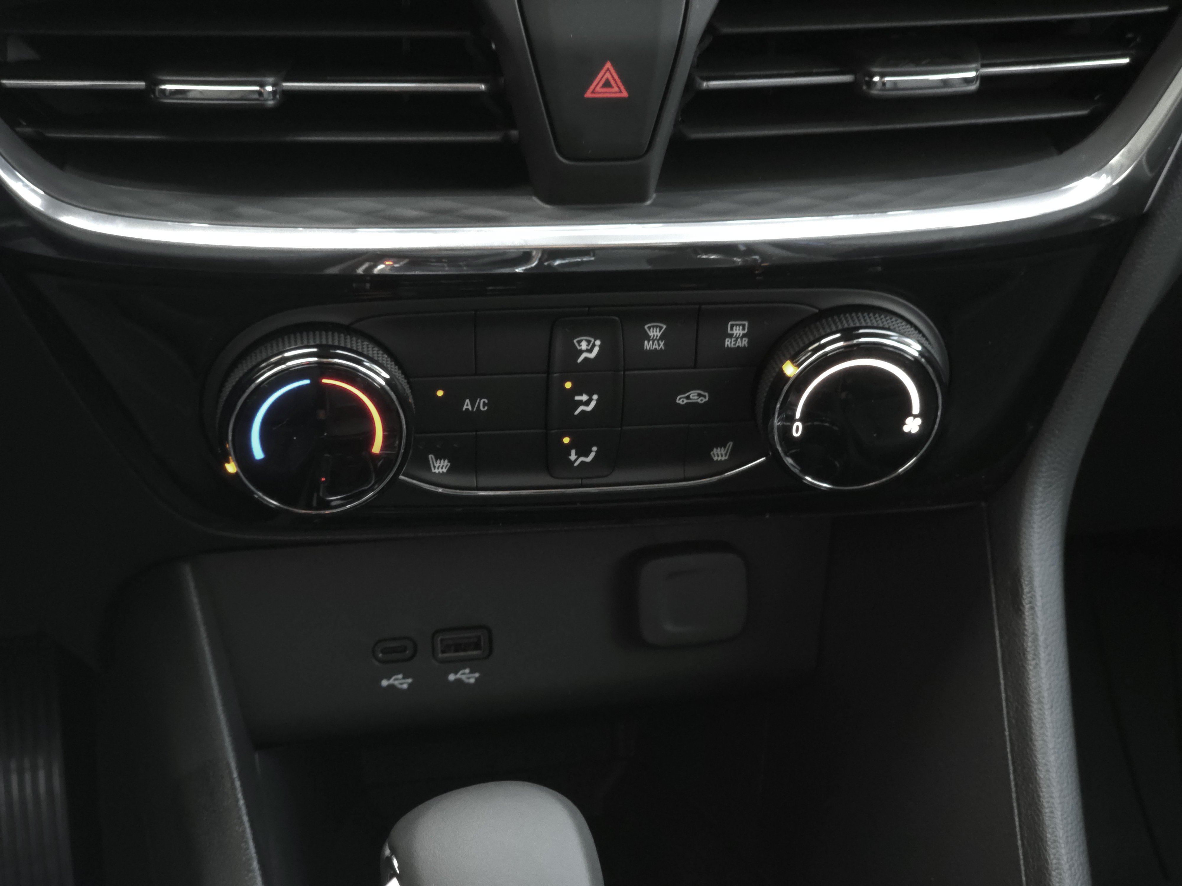 New 2026 Buick Encore GX Sport Touring w/ Comfort Package FWD image 14
