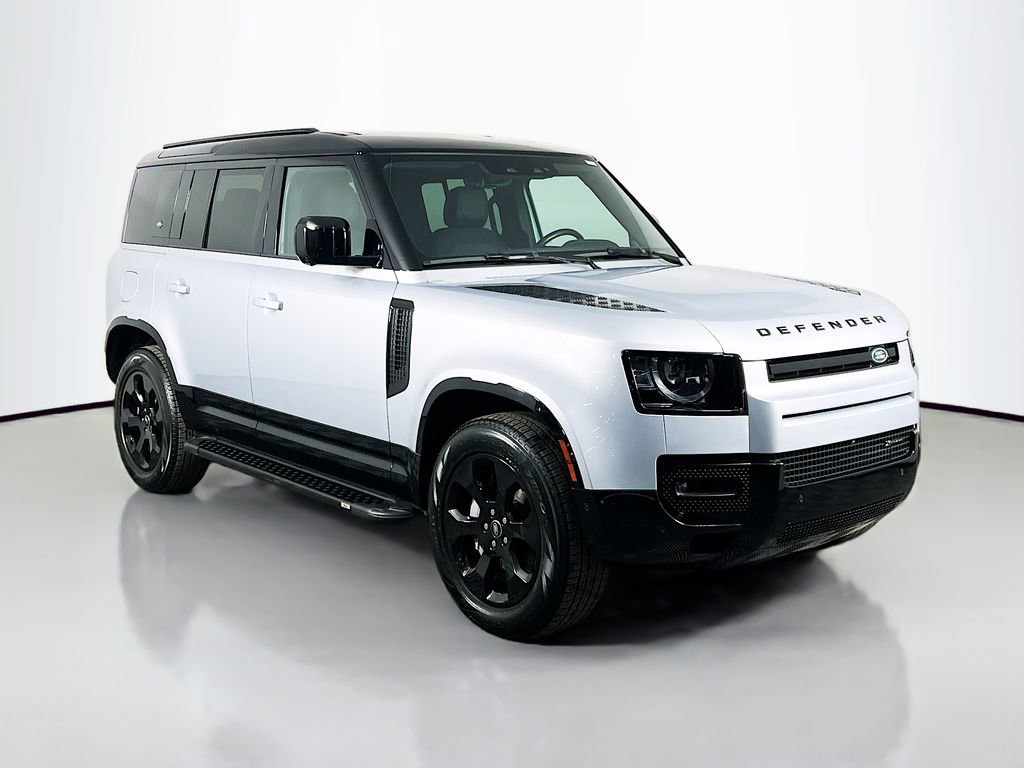 Used 2023 Land Rover Defender 110 X-Dynamic SE AWD/4WD image 3