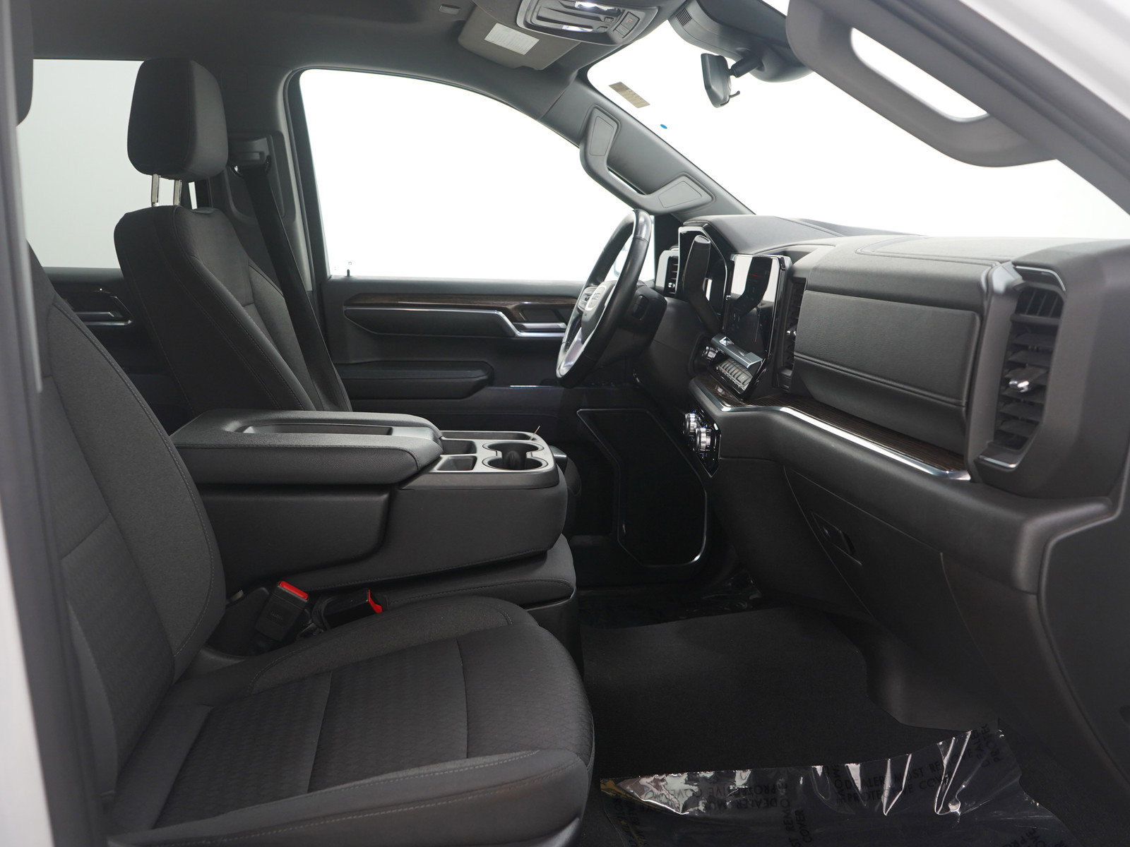 Used 2023 GMC Sierra 1500 SLE w/ Enhanced Capability Package AWD/4WD image 13