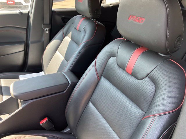 Used 2025 Chevrolet Trax RS w/ Sunroof Package FWD image 12