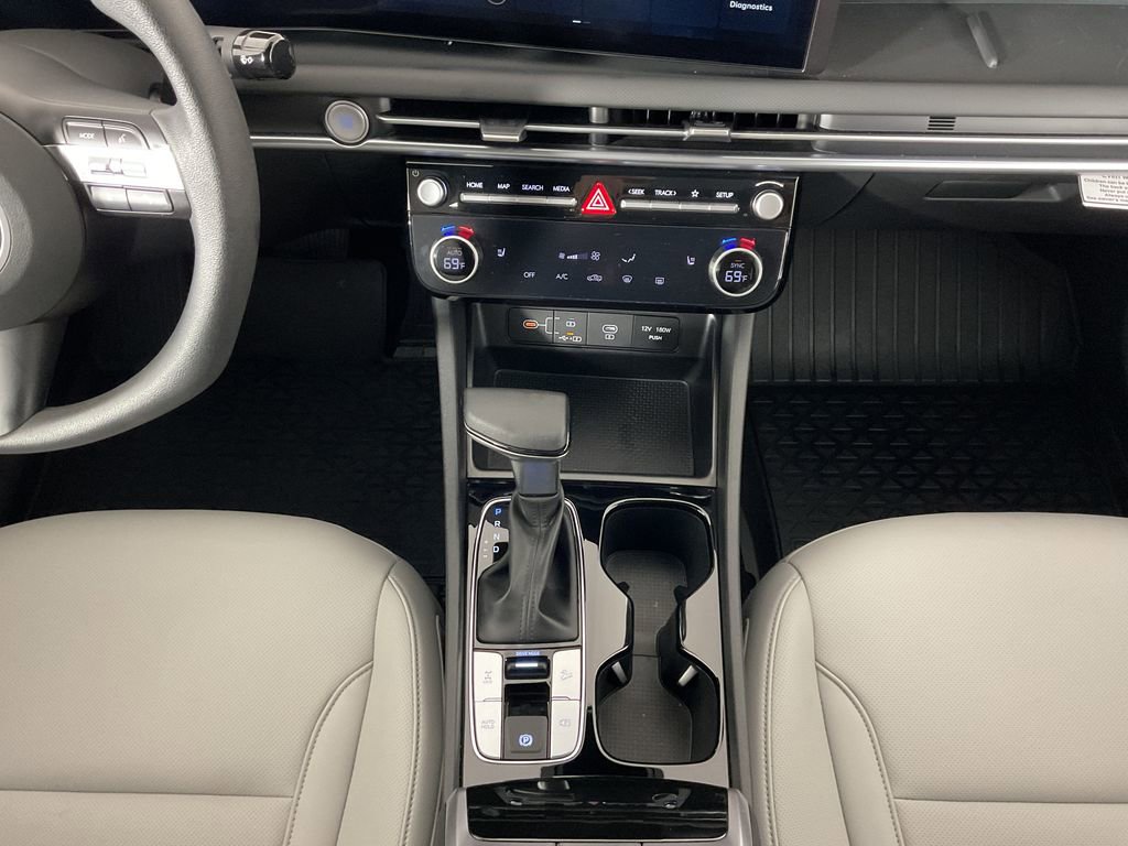 Used 2025 Hyundai Santa Cruz SEL image 14