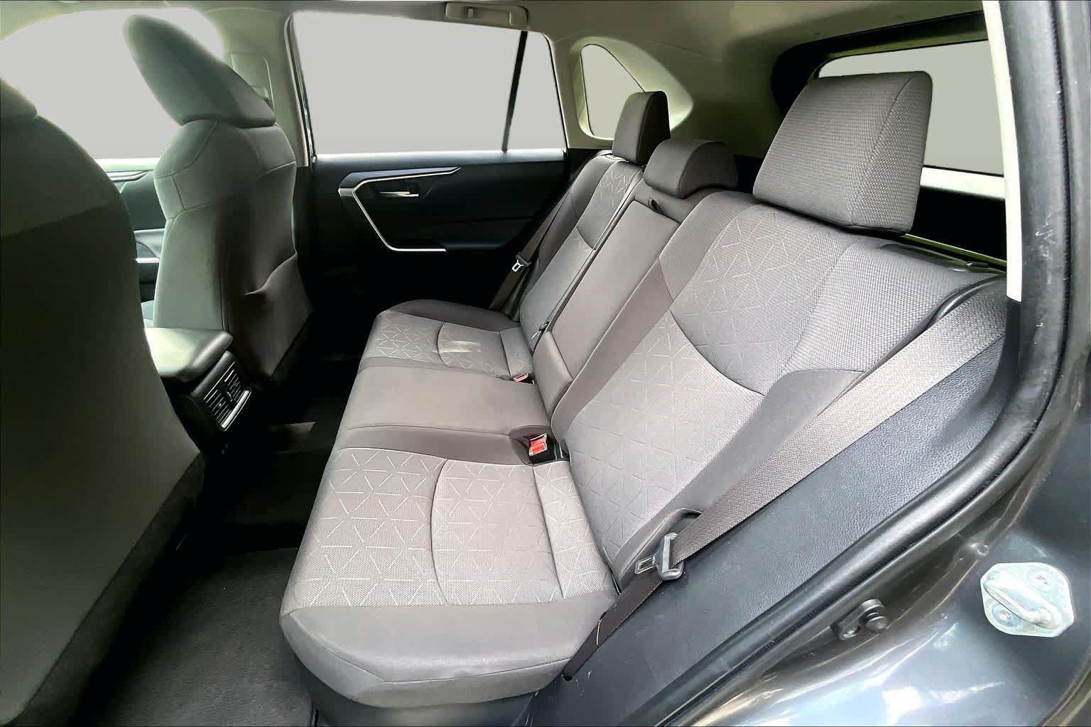 Used 2019 Toyota RAV4 XLE w/ Convenience Package AWD/4WD image 20