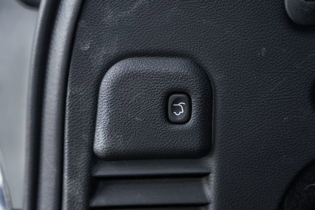 Used 2016 Jeep Grand Cherokee Limited image 11