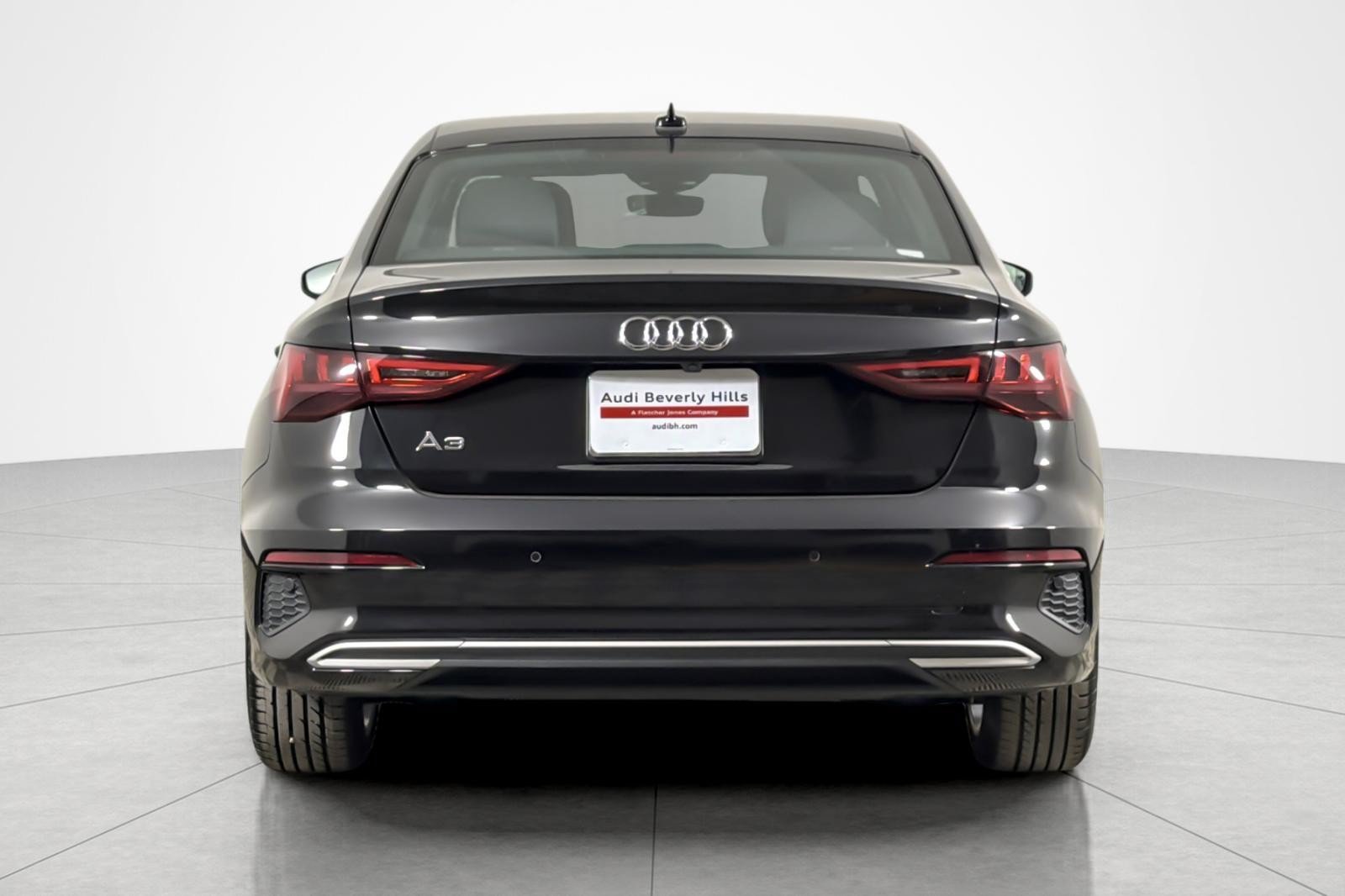 Used 2023 Audi A3 2.0T Premium Plus w/ Premium Plus Package FWD image 4