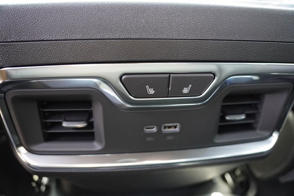 New 2026 Chevrolet Silverado 1500 High Country w/ High Country Premium Package image 13