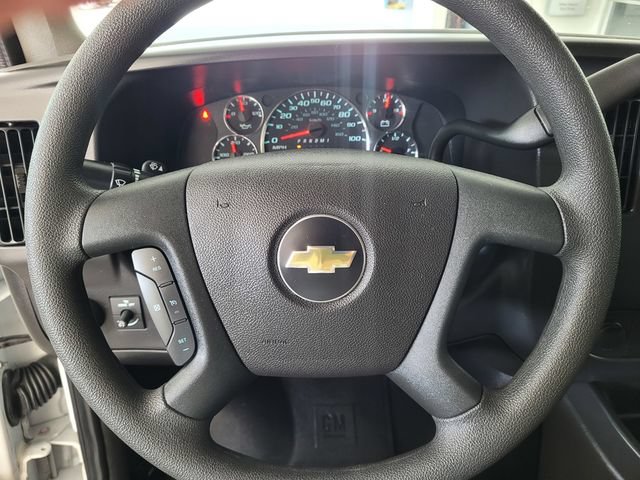 Used 2025 Chevrolet Express 3500 LT w/ LT Preferred Equipment Group RWD image 25
