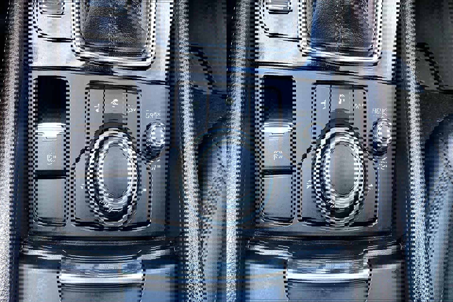 Used 2017 MAZDA MAZDA3 Touring image 35