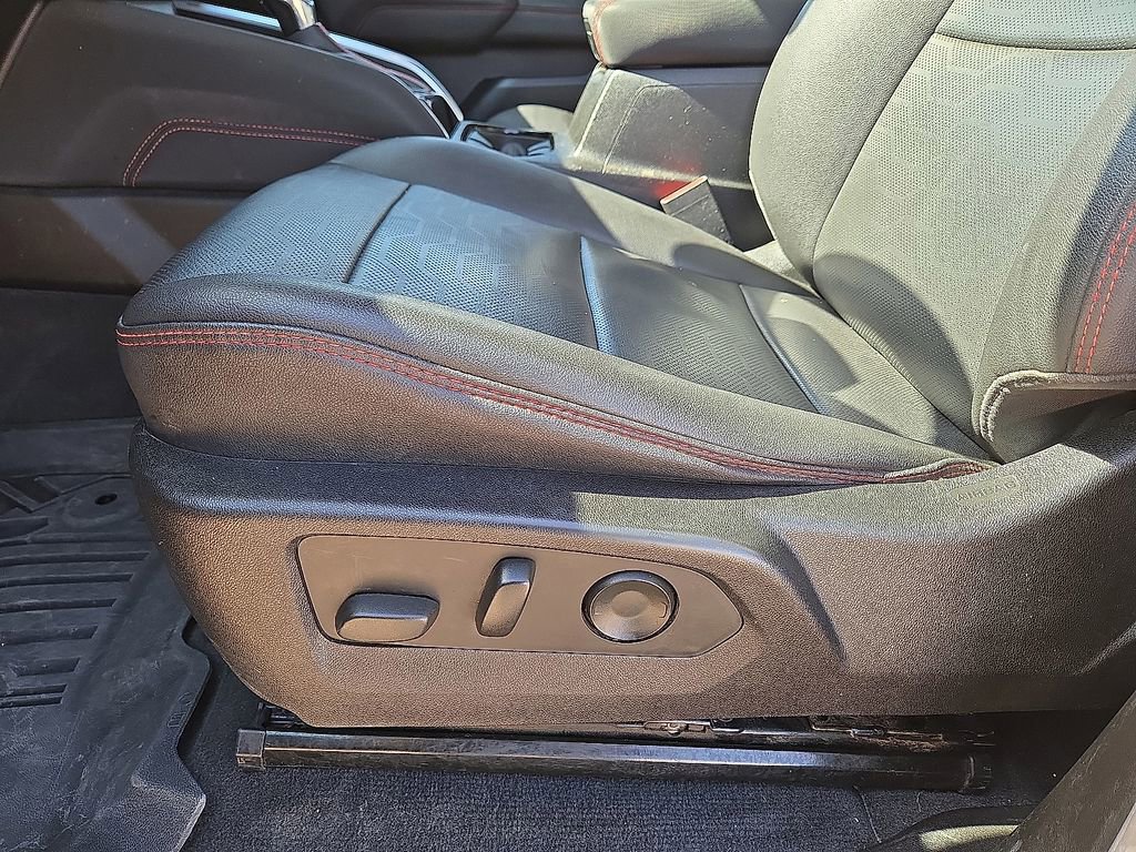 Used 2023 Chevrolet Colorado Z71 w/ Z71 Convenience Package 2 image 21