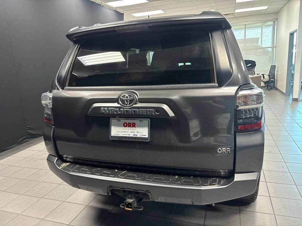 Used 2018 Toyota 4Runner SR5 Premium RWD image 4