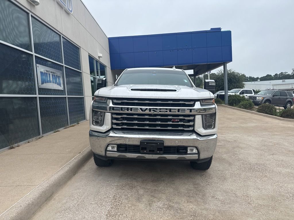 Used 2020 Chevrolet Silverado 2500 LTZ w/ LTZ Premium Package AWD/4WD image 3