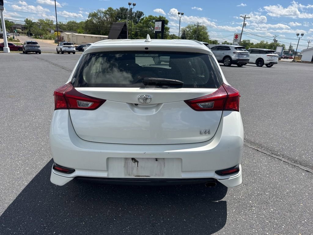 Used 2017 Toyota Corolla iM FWD image 4