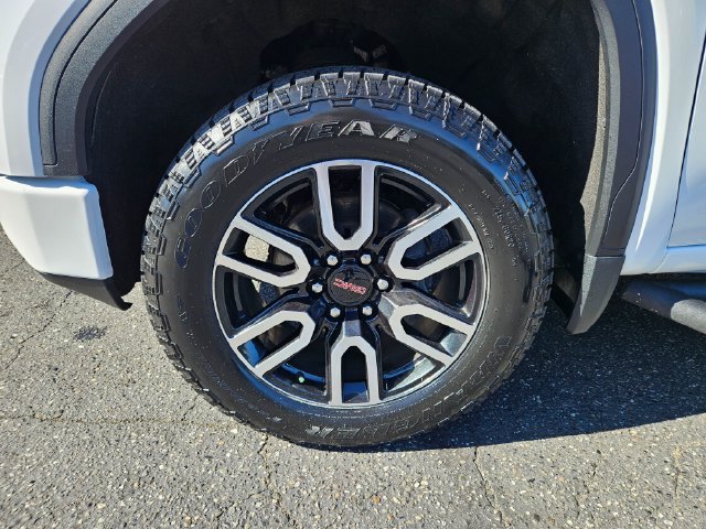 Used 2021 GMC Sierra 1500 AT4 w/ Technology Package AWD/4WD image 10