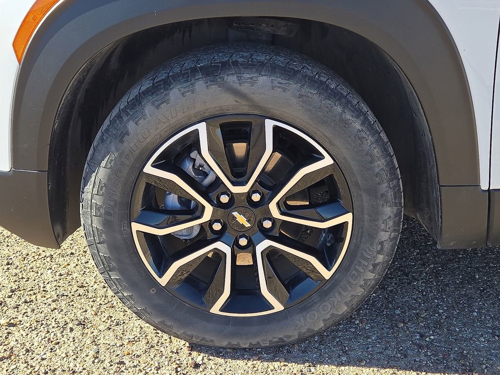 Used 2023 Chevrolet TrailBlazer ACTIV w/ Driver Confidence Package image 11