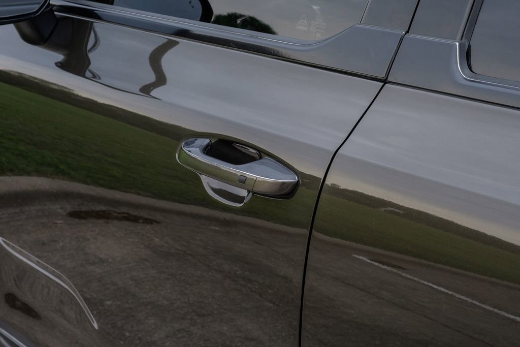 Used 2022 Kia Telluride S image 46