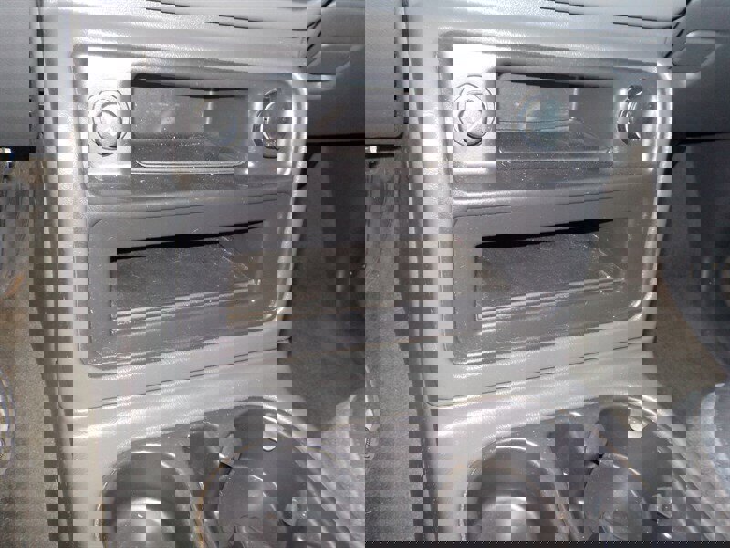 Used 2005 GMC Sierra 3500 SLE w/ Heavy-Duty Power Package image 28