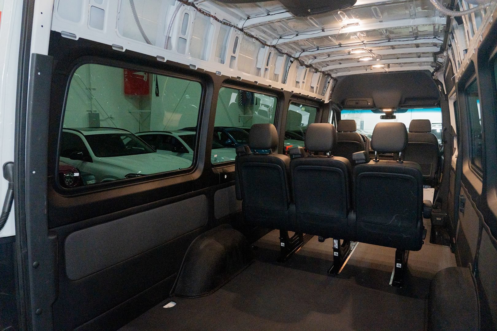 Used 2019 Mercedes-Benz Sprinter 2500 image 22