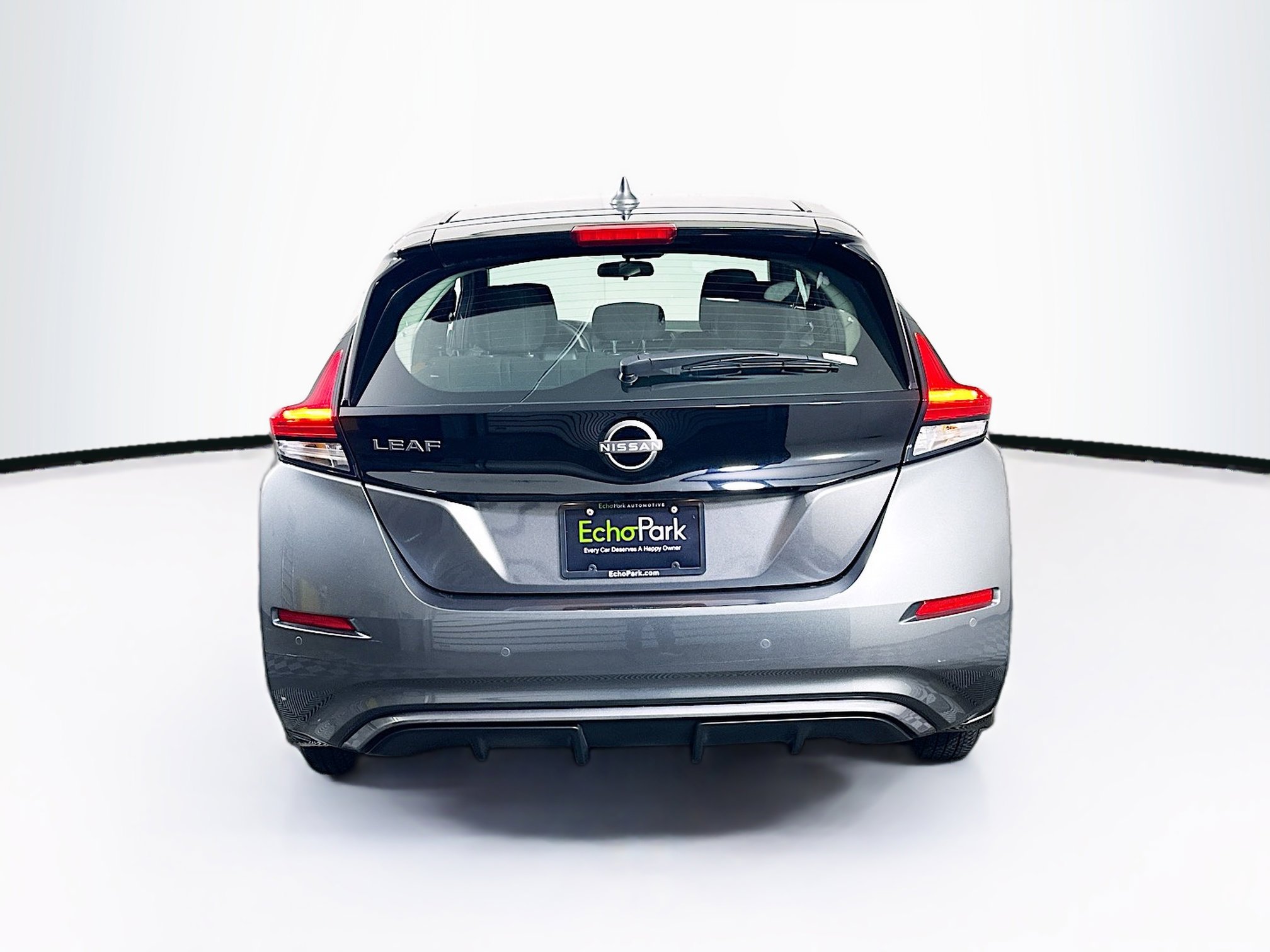 Used 2024 Nissan Leaf S FWD image 7