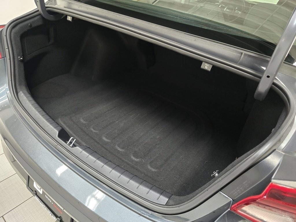 Used 2022 Kia K5 LXS image 15