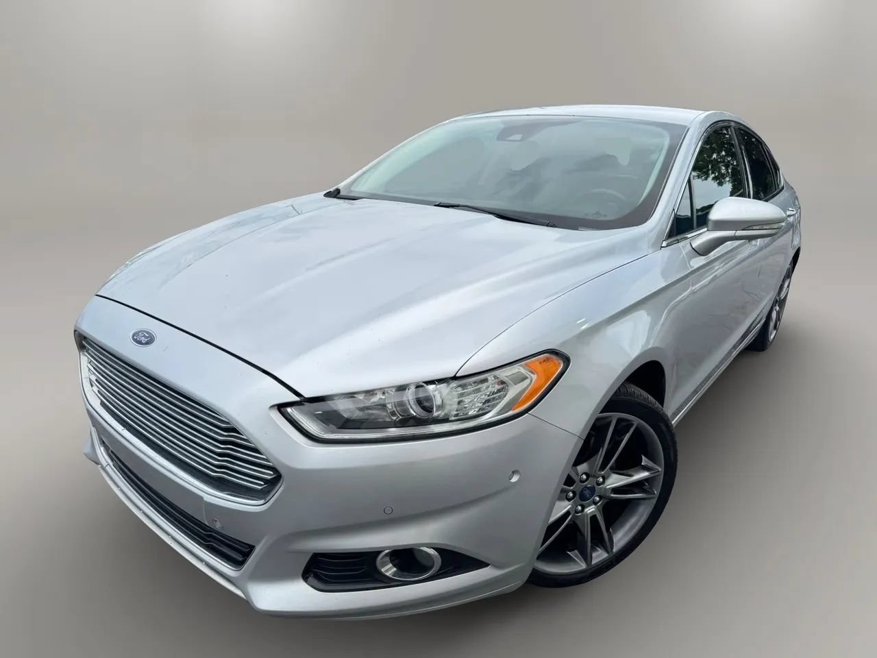 Used 2016 Ford Fusion Titanium FWD image 1