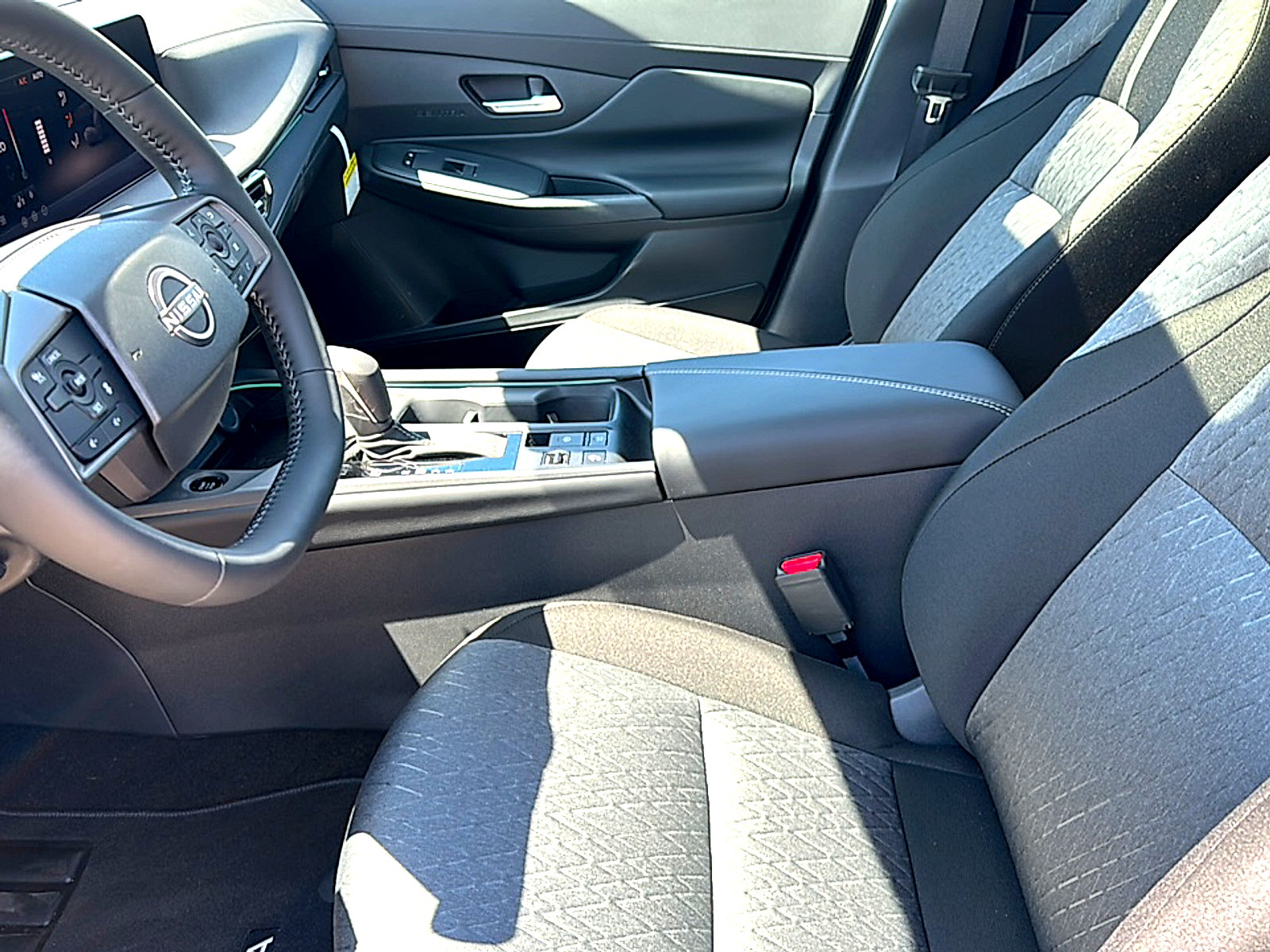 New 2026 Nissan Sentra SV w/ SV Convenience Package FWD image 10