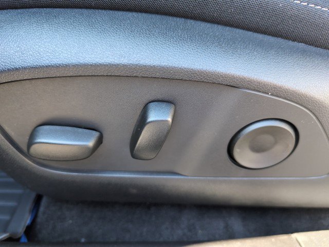 New 2026 Chevrolet Equinox EV LT image 28