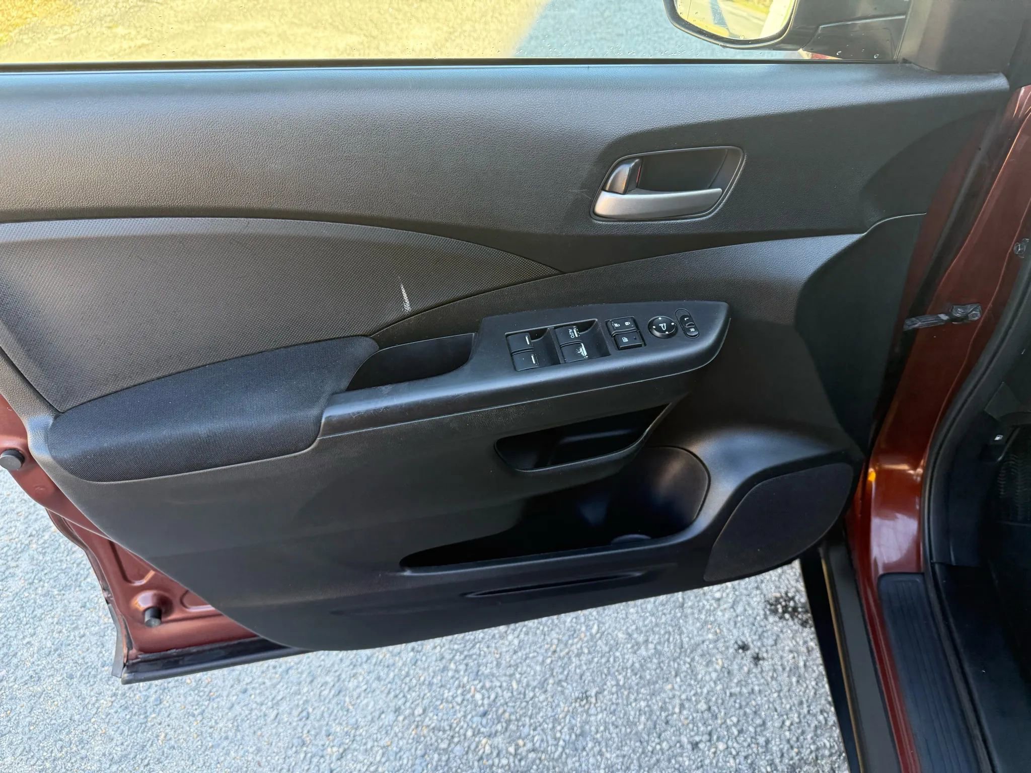 Used 2015 Honda CR-V LX image 16