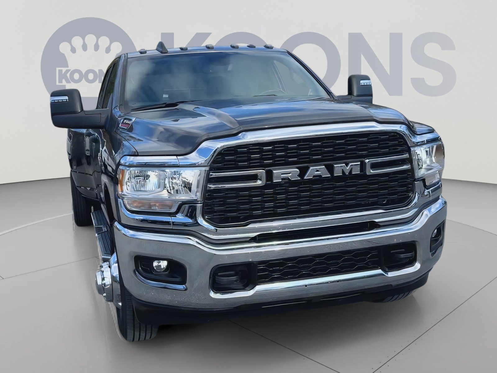 Used 2023 RAM 3500 Big Horn w/ Level 1 Equipment Group AWD/4WD image 5