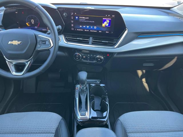 Certified 2025 Chevrolet Trax LT w/ LT Convenience Package image 19