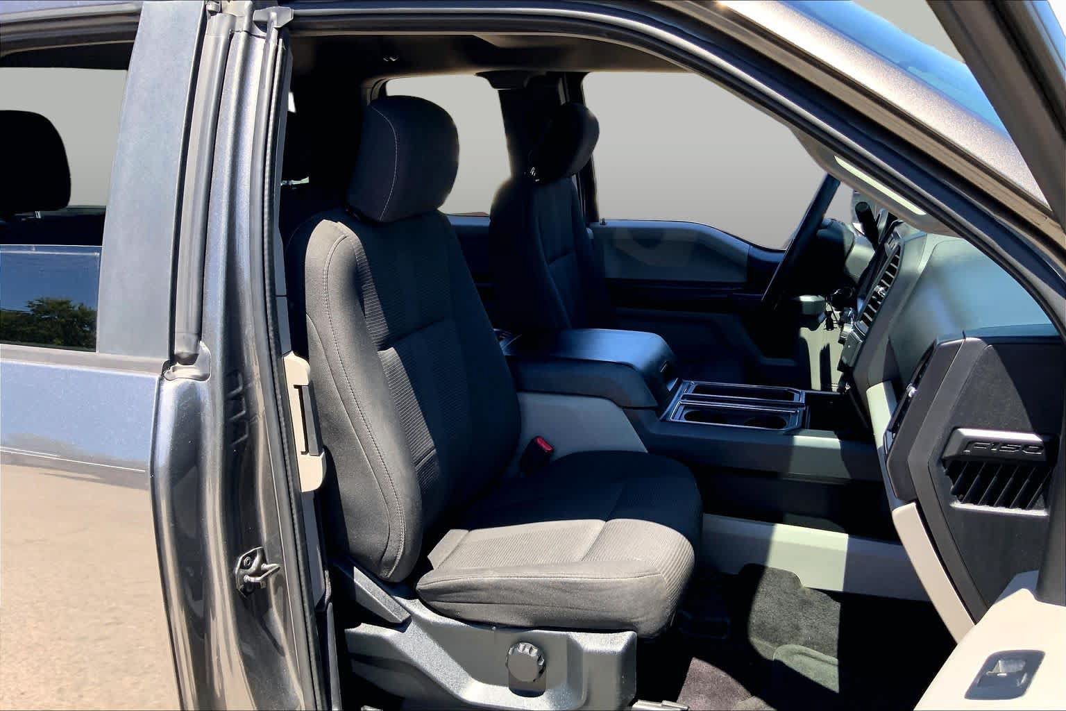 Used 2017 Ford F150 XL w/ Equipment Group 101A Mid RWD image 9