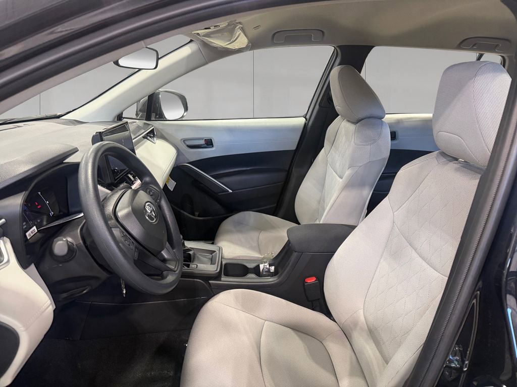 Used 2026 Toyota Corolla Cross L image 35