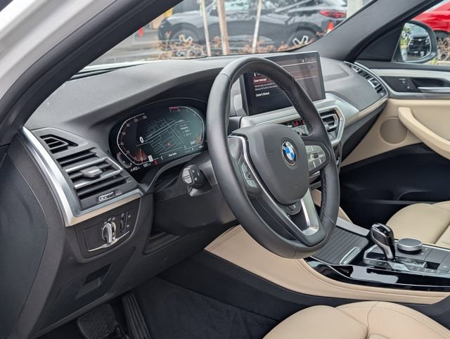 Used 2025 BMW X4 xDrive30i image 6