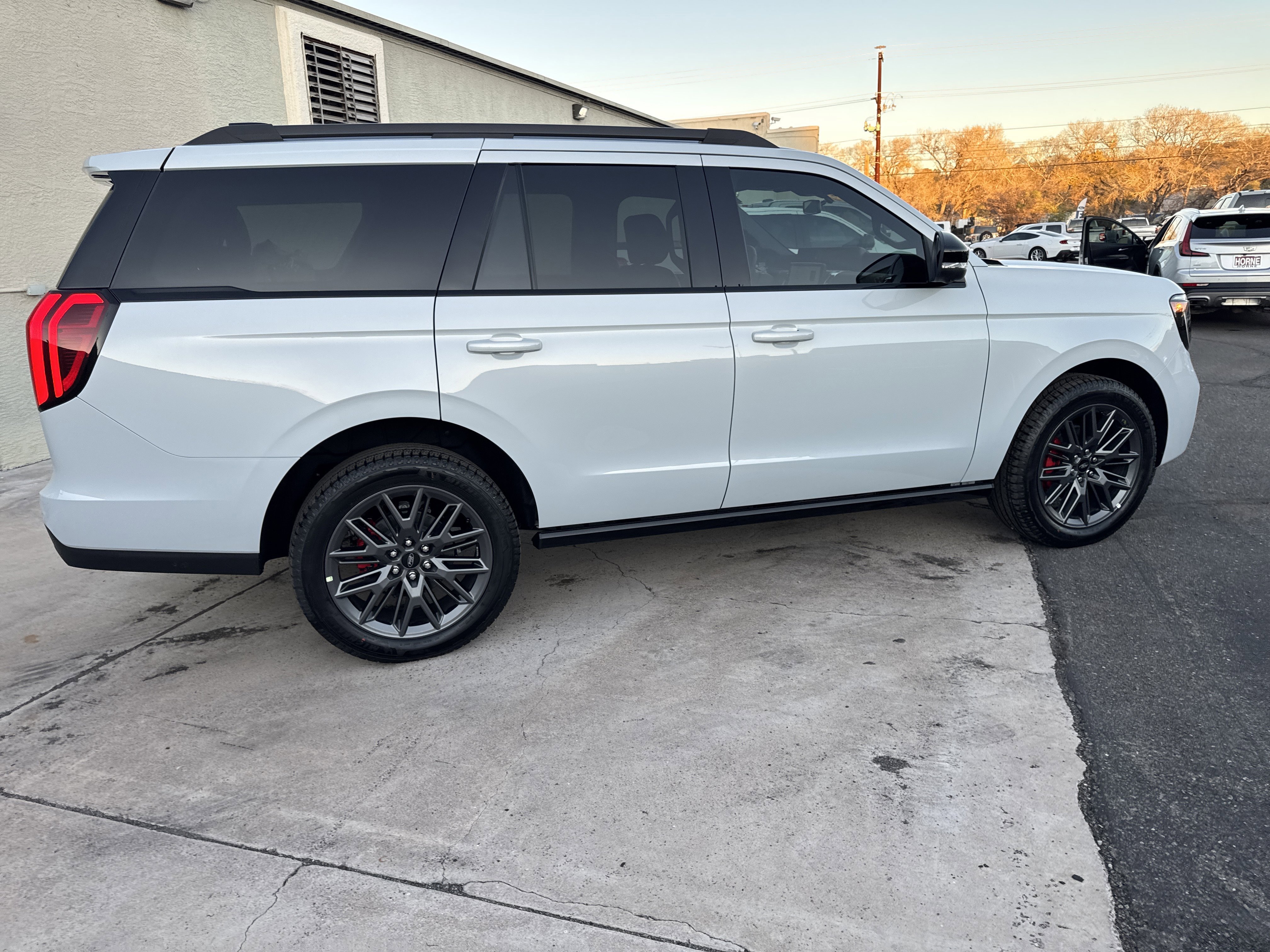 New 2025 Ford Expedition Platinum w/ Stealth Performance Package image 8