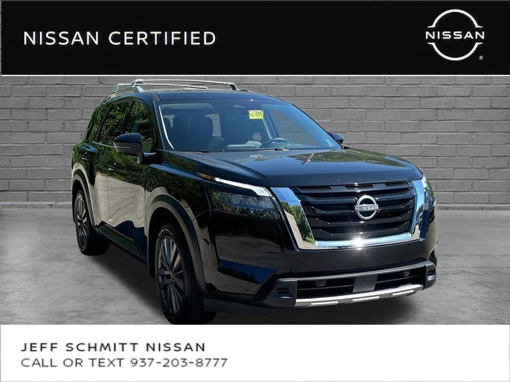 Certified 2025 Nissan Pathfinder SL w/ SL Premium Package FWD image 1