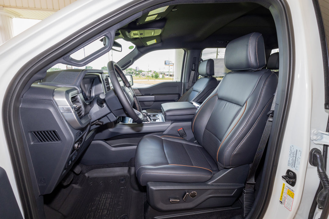 New 2025 Ford F150 Lariat w/ Equipment Group 502A High image 12