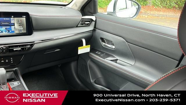 Used 2025 Nissan Kicks SR w/ Interior Electronics Package FWD image 24