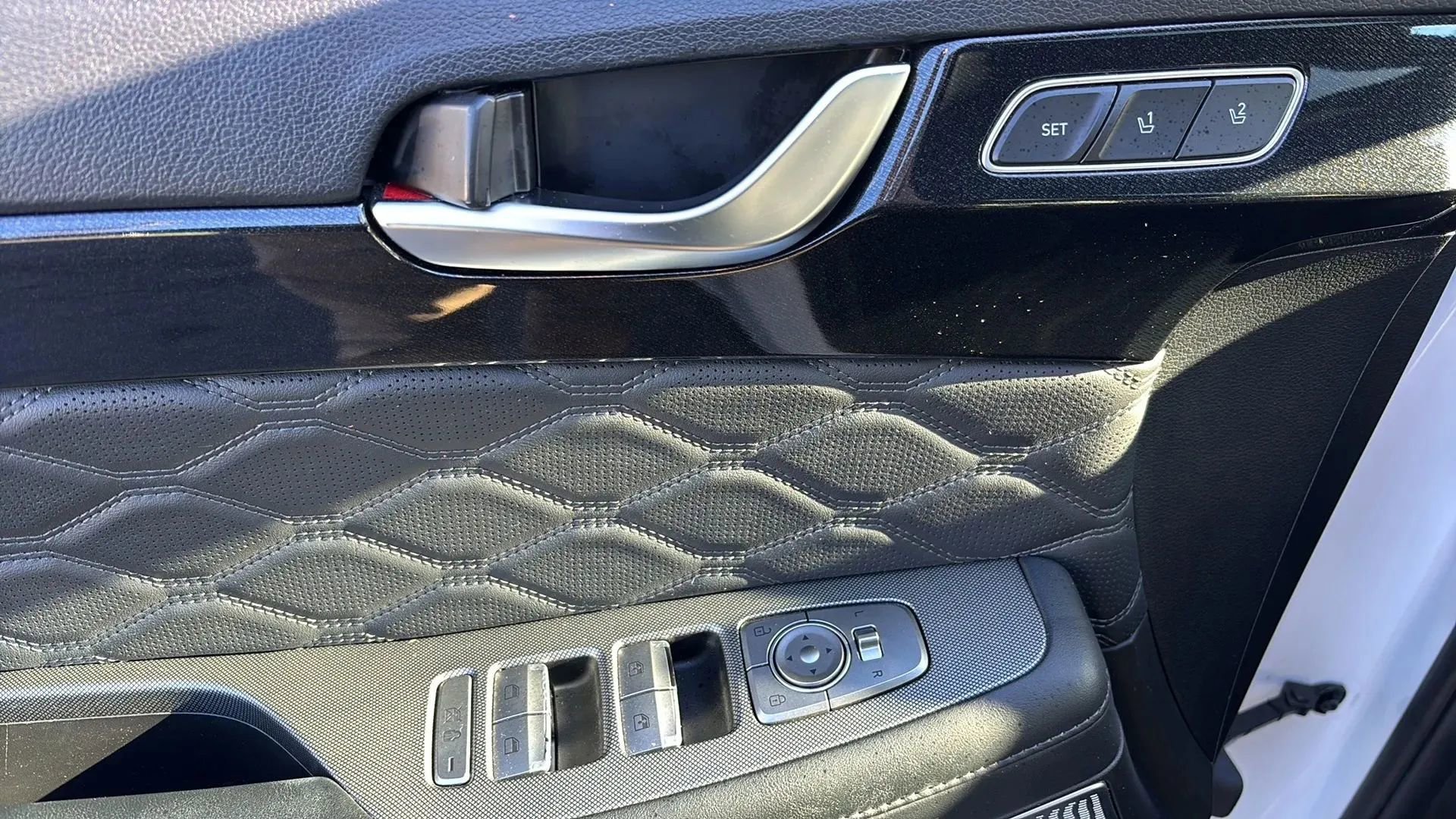 Used 2021 Hyundai Palisade Calligraphy image 17