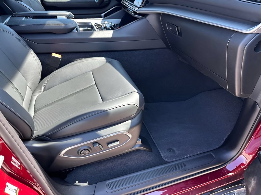 New 2026 Jeep Grand Wagoneer Limited AWD/4WD image 19