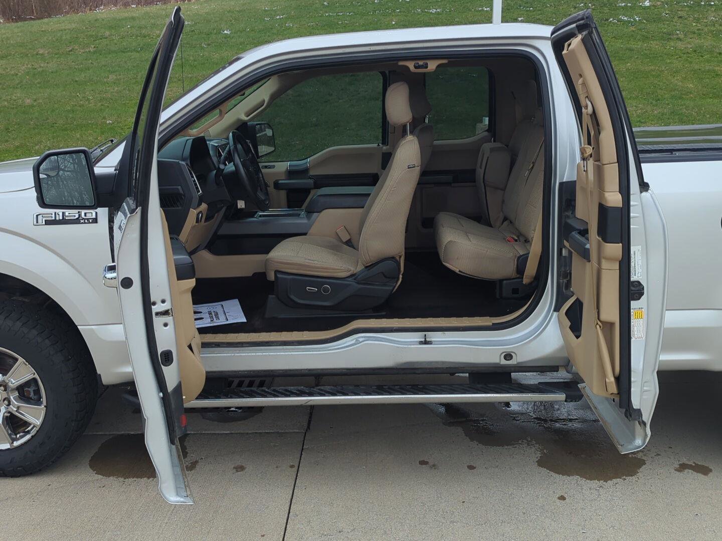 Used 2015 Ford F150 XLT w/ Equipment Group 301A Mid image 22