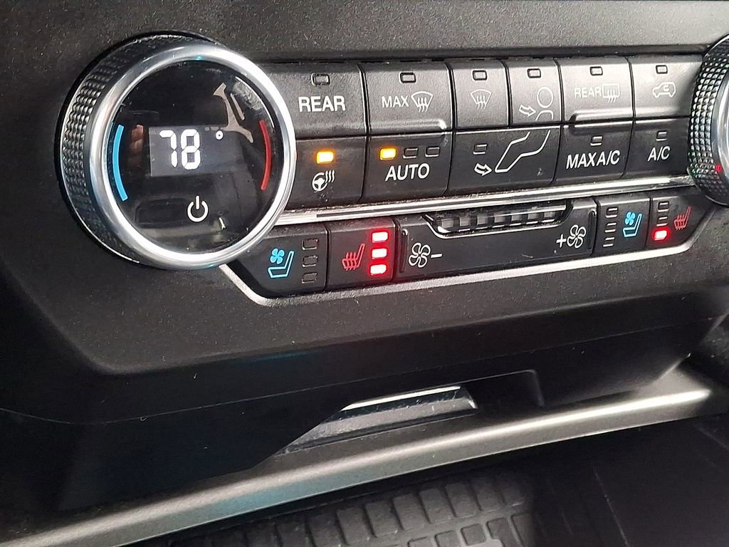 Used 2019 Ford Expedition XLT w/ Equipment Group 202A image 23