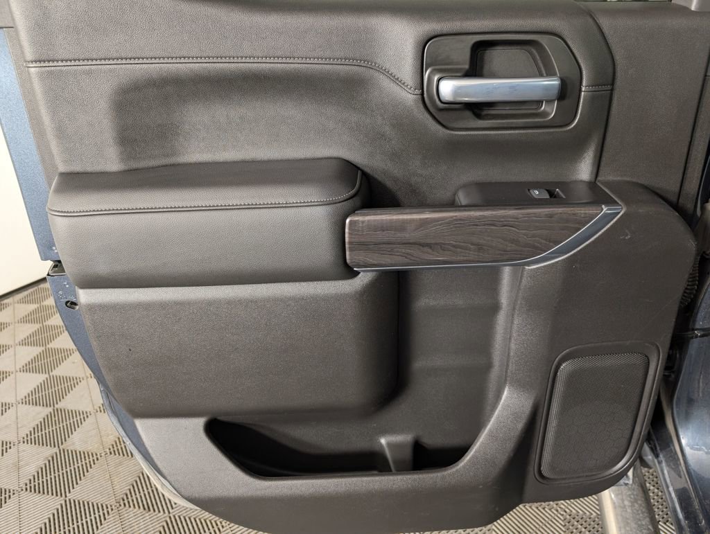 Used 2020 Chevrolet Silverado 1500 LTZ w/ LTZ Plus Package image 29